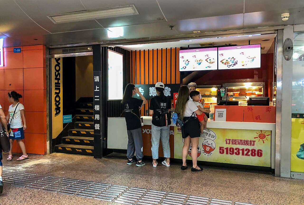 El mostrador del local